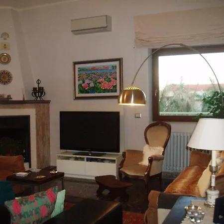 בית הארחה Dafne בארי