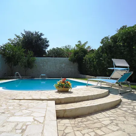 Dafne Pensionat 3*