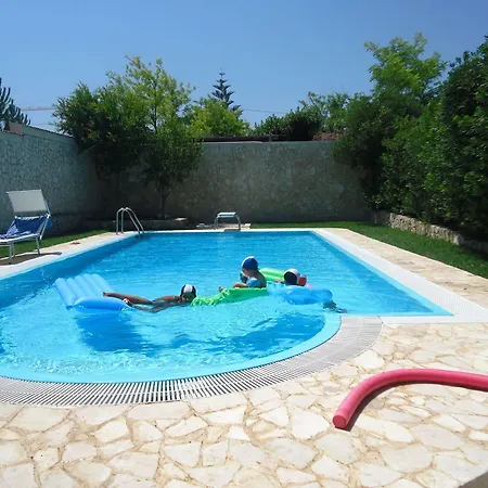 Guest house Dafne 2*